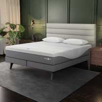 Sleep Number i10 mattress with a white horizontal panel headboard
