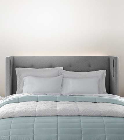 Rippled duvet cover with Teal Winter soft sheets.