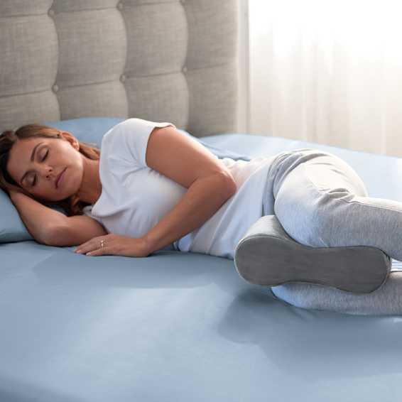 Knee-Pillow_PDP_Gallery3