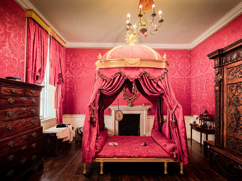 History of the Royal Bedchamber Sleep Number