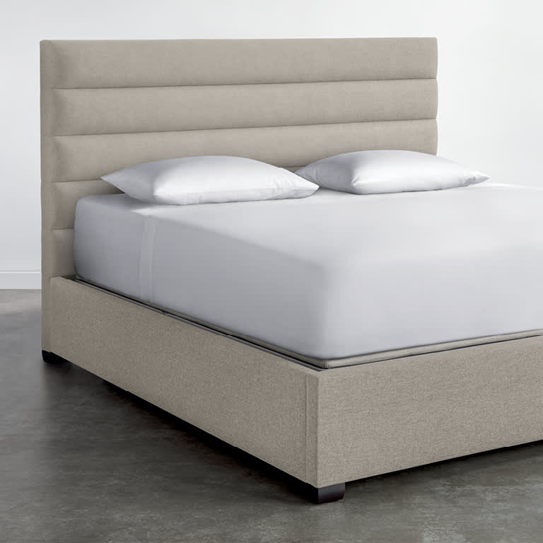 Sleep Number Horizontal Channel Upholstered Bed Oyster Boucle Queen Adjustable Firmness
