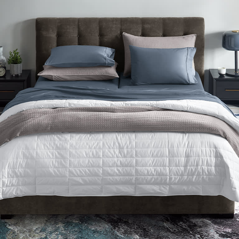 Soft Modern upholstered bed - Sleep Number