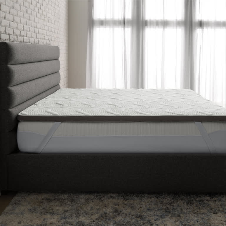 ResponseFit™ Memory Foam mattress layer