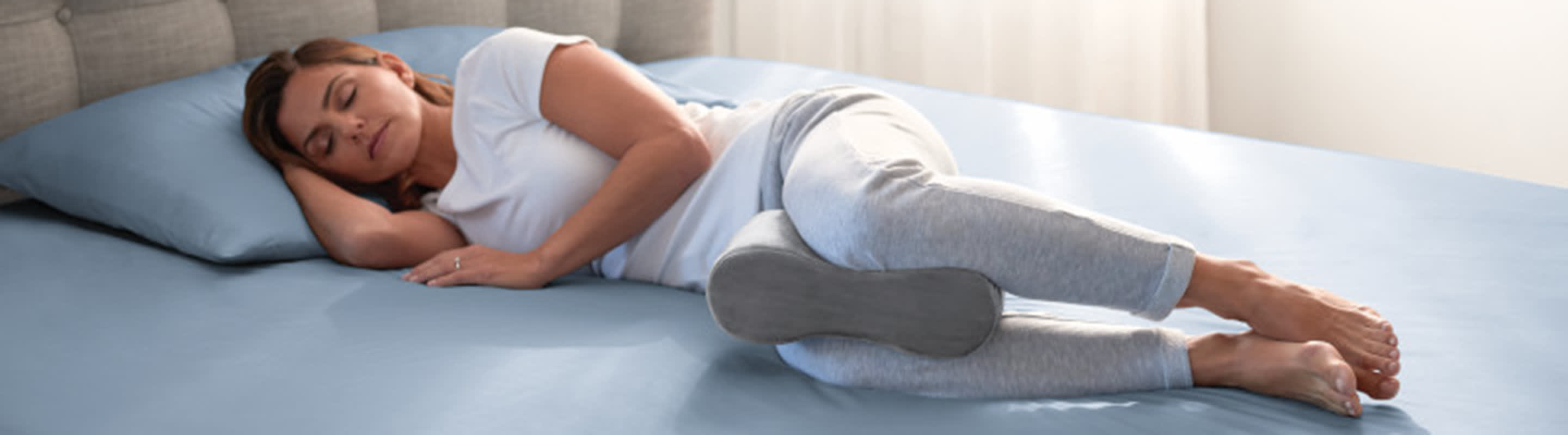 The Benefits Of Sleeping With A Pillow Between Your Legs Sleep Number