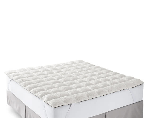 How to Keep a Mattress Topper From Sliding Around (6 Easy Methods)