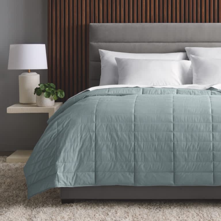 Blanket under hotsell comforter