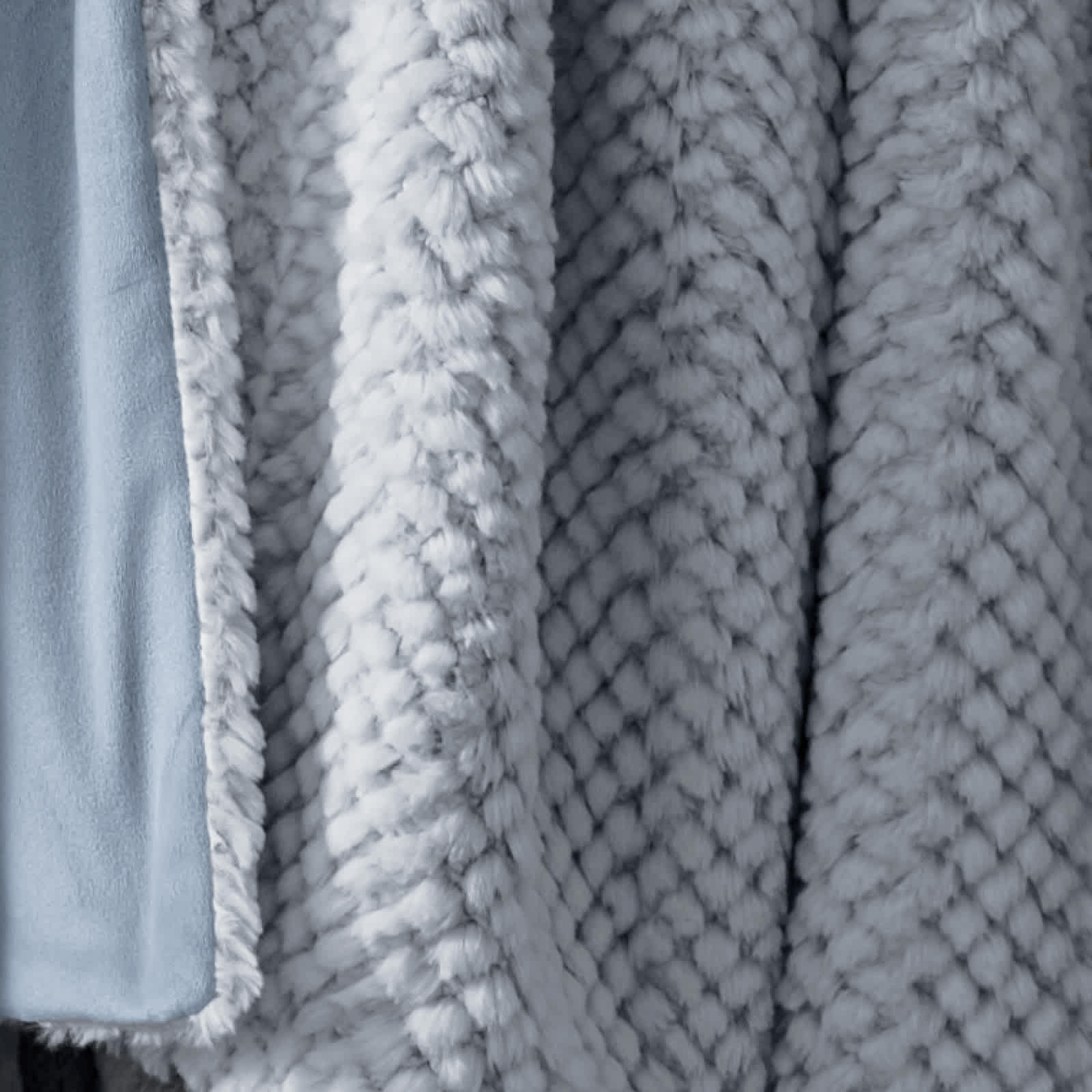 Sleep number faux fur throw online