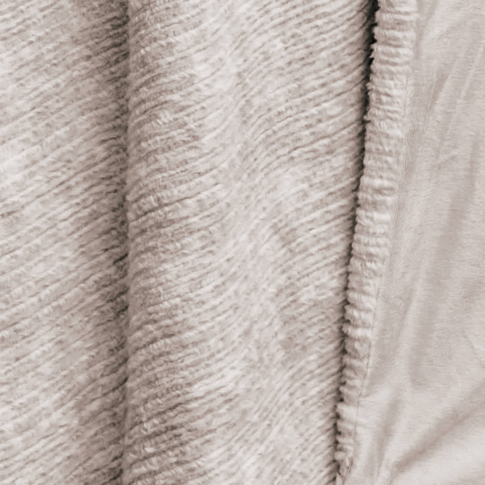 Classic faux fur throw blanket